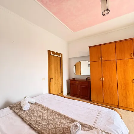 Chalet Qeparo Гостевой дом *